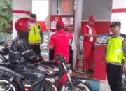Polresta Banyuwangi – Polsek Kalibaru Ajak Warga Bijak dalam Pembelian BBM