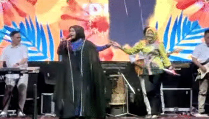 Gita KDI Semarakkan Panggung Festival Muharram 2025 di Alun-alun Bondowoso