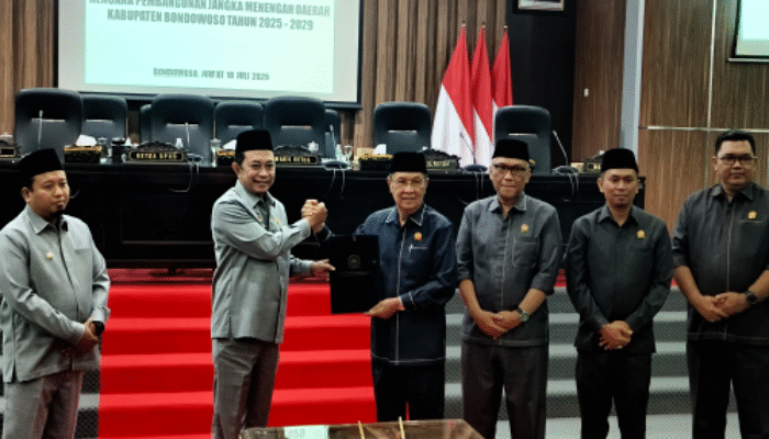 RPJMD 2025–2029 Disepakati, Bupati Bondowoso Apresiasi Sinergi Eksekutif dan Legislatif