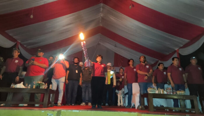 INALUM Gelar Pawai Obor, Ribuan Warga Meriahkan HUT RI ke-80