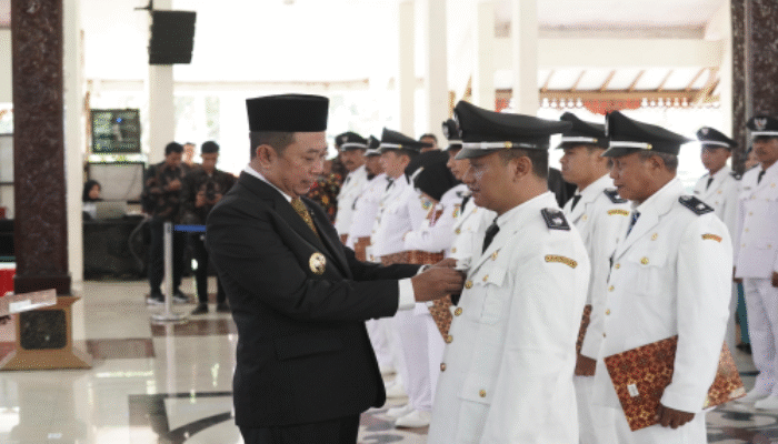 Bupati Bondowoso Perpanjang Masa Jabatan 17 Kepala Desa
