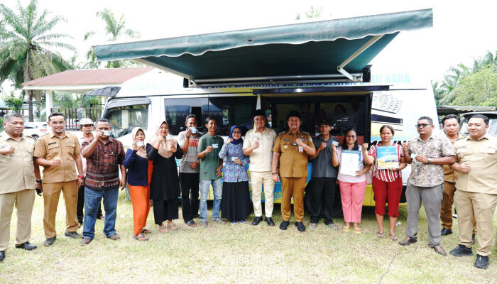 Berlayar di Datuk Tanah Datar, Bupati dan Wabup Batu Bara Ikut Cek Kesehatan Gratis