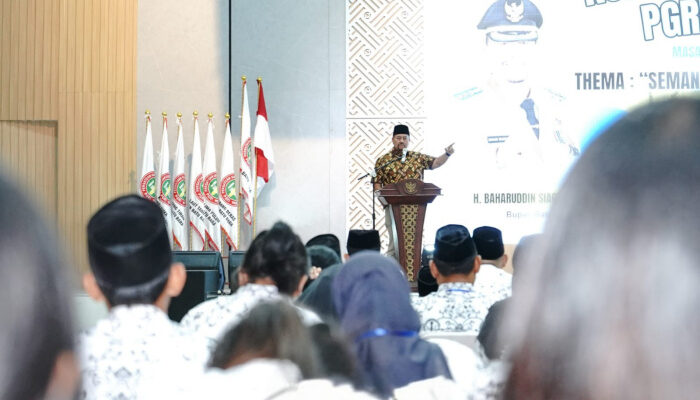 Bupati Batu Bara Buka Konferensi PGRI XXIII, Tekankan Pentingnya Inovasi dan Profesionalisme Guru