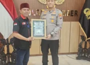 LSM KPK Apresiasi Polres Jember, Ketum Berikan Piagam Penghargaan