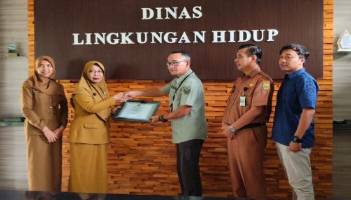 Wujudkan Green School, SDN Sukosari 1 Bondowoso Raih Adiwiyata 2025