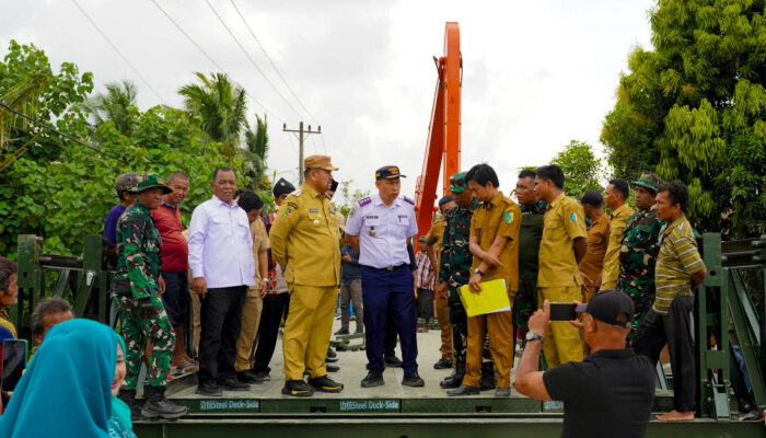 Pastikan Akses Transportasi Lancar, Bupati Batu Bara Tinjau Langsung Jembatan Bailey Sei Buah Keras–Sidomulyo