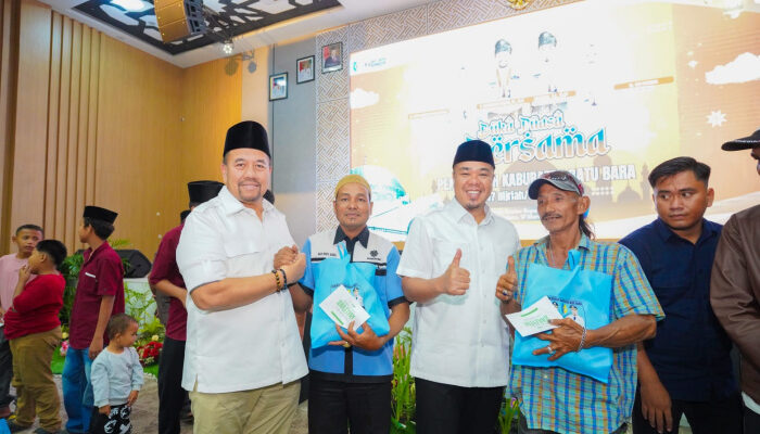Peduli Sesama, Bupati Batu Bara Serahkan Santunan kepada Anak Yatim dan Tukang Becak
