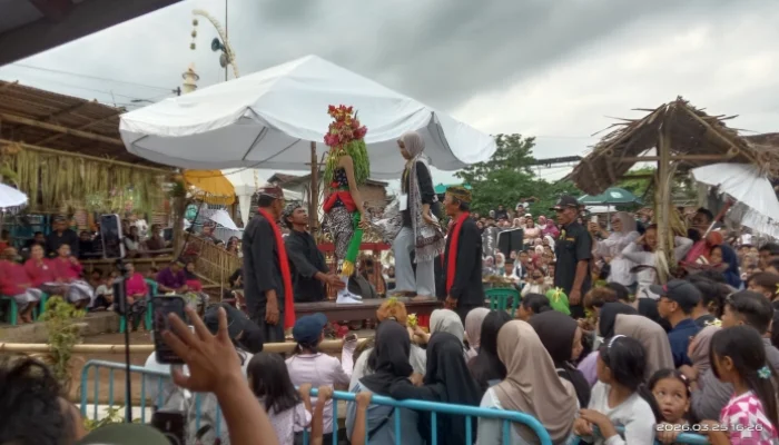 Tradisi Turun Temurun Seblang Olehsari Banyuwangi Penuh Syarat Makna Spiritual