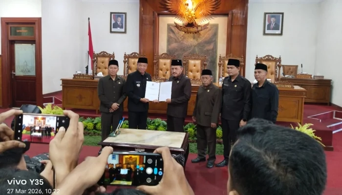 Rapat Paripurna DPRD Tulungagung, Bupati Sampaikan LKPJ Tahun 2025