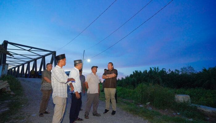Pastikan Kesiapan Tepat Sasaran, Bupati Baharuddin Tinjau Lokasi Pembangunan Kampung Nelayan Merah Putih