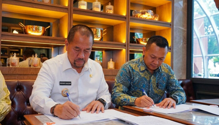 Bupati Batu Bara Teken Hibah Lahan HGU untuk Pembangunan Tempat Pengolahan Sampah Terpadu