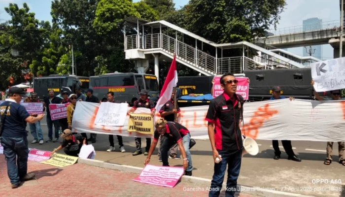 Aktivis : KPK JANGAN BASA-BASI, KAMI TAHU KALIAN TAKUT PADA BANDAR!