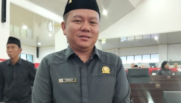 DPRD Murung Raya Sampaikan Rekomendasi atas LKPJ Bupati 2025 dalam Rapat Paripurna