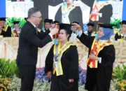 Pengukuhan Guru Besar Unitomo, Prof. Ully Tampubolon Dorong Batik Indonesia Menjadi Kekuatan Industri Fashion Dunia