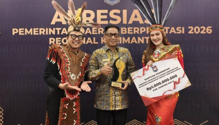 Bupati Heriyus Terima Penghargaan Dari Kemendagri RI, Kategori Penurunan Tingkat Pengangguran