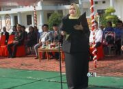 Dina Maulidah Bacakan UUD 1945 pada Upacara Hari Lahir Pancasila di Murung Raya
