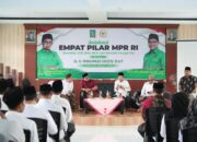Dr. Muhammad Khozin Sosialisasikan 4 Pilar Kebangsaan di Pesantren Mahasiswa Al-Khozini Jember