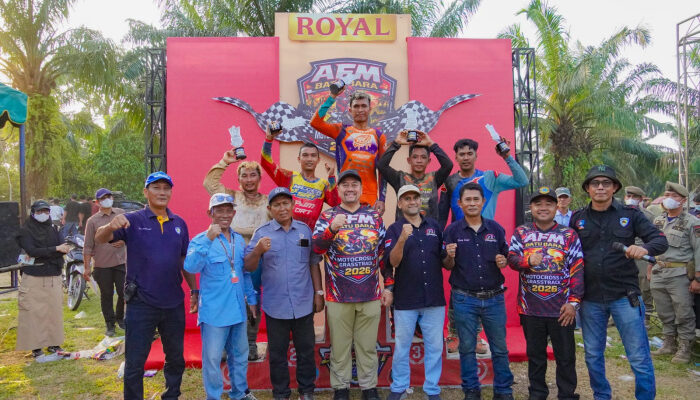 Resmi Tutup AFM Batu Bara Motocross & Grasstrack 2026 Bupati Baharuddin, Apresiasi Sportivitas