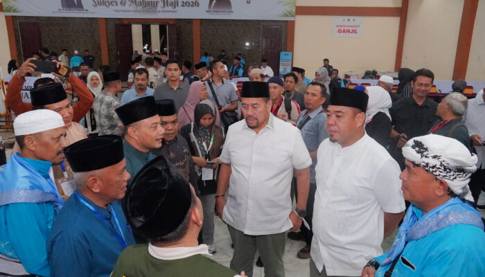 Bupati Batu Bara Sambut Kepulangan Jemaah Haji Kloter 4, Doakan Seluruh Jemaah Menjadi Haji Mabrur
