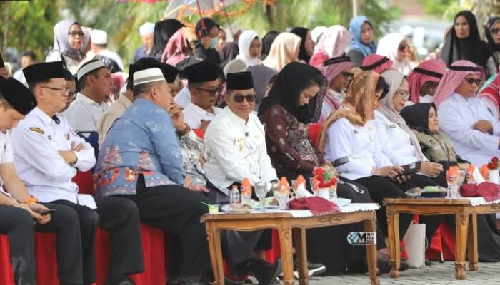 Bupati Heriyus Sambut Kepulangan Jemaah Haji Murung Raya