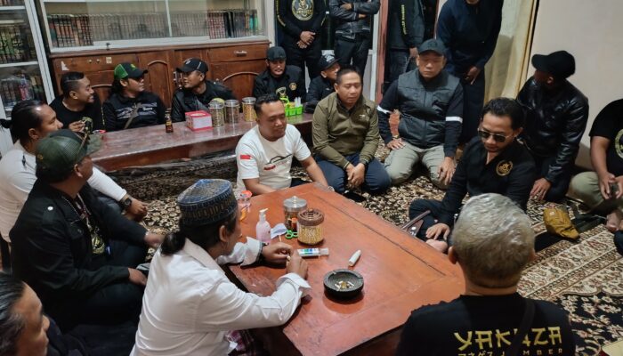 Heboh! Yakuza Maneges Datangi Ponpes, KH S Tokoh NU Banyuwangi Akui Pelecehan Santri dan Ditangkap Polisi