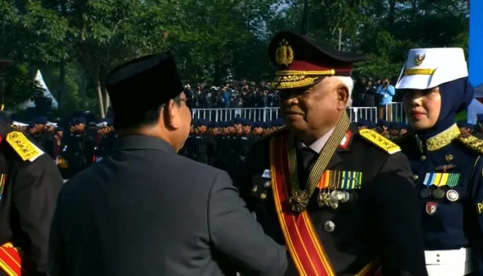 Dewan Pertimbangan SMSI Pusat Taufiequrachman Ruki Terima Bintang Kehormatan dari Presiden Prabowo pada Hari Bhayangkara ke-80