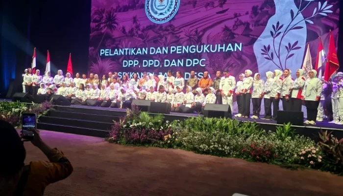 Hashim Lantik Pengurus Srikandi Jaga Desa se-Indonesia, SMSI dan ABPEDNAS Bentuk Pokja News Room