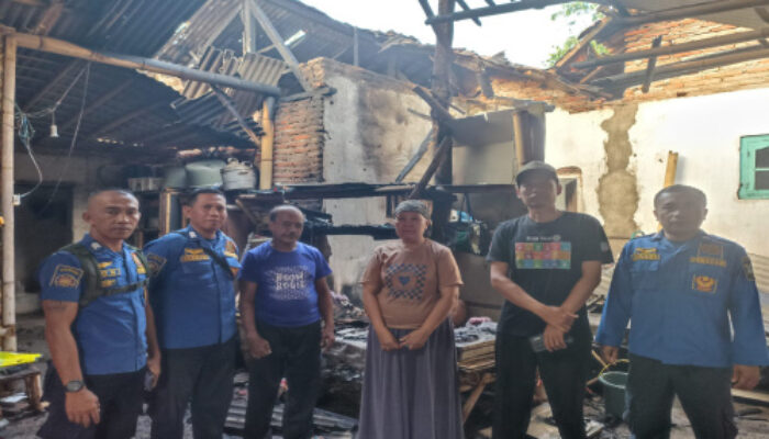 Kelalaian Saat Memasak Berujung Petaka, Kebakaran Hanguskan Dapur Rumah di Tangsil Wetan