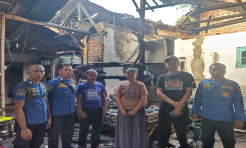 Kelalaian Saat Memasak Berujung Petaka, Kebakaran Hanguskan Dapur Rumah di Tangsil Wetan