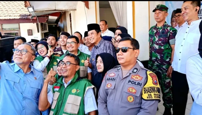 Sinergi Aparat dan Pemerintah Sukseskan Kunjungan Menko Pangan di Bondowoso, 350 Warga Terima Bantuan Beras