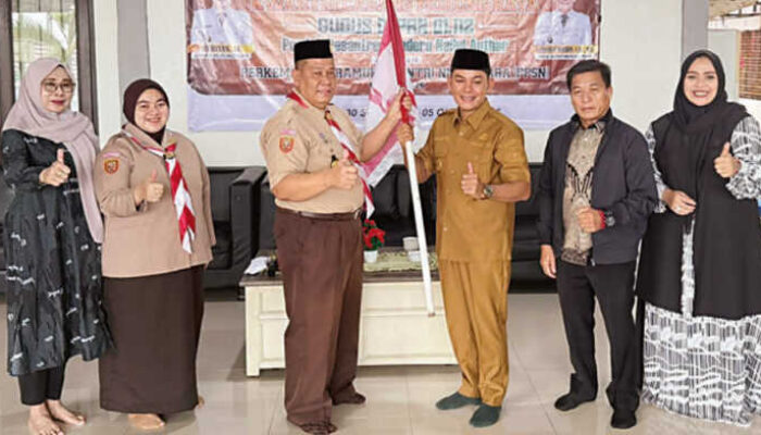 Wabup Rahmanto Lepas Kontingen Pramuka Santri Murung Raya ke PPSN VI di Malang