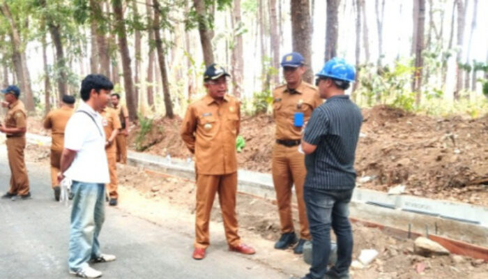 Jalan Dibangun, 57 Hektare Sawah Kembali Terairi