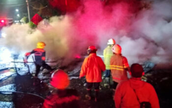 Api Muncul Tengah Malam, Warung Tembakau Dan Bensin Ludes, Rugi Rp20 Juta