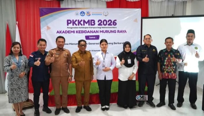Bupati Heriyus Buka PKKMB Akbid Murung Raya, Dorong Mahasiswa Berkarakter