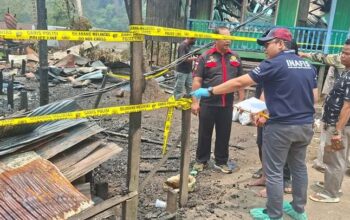 Tim Inafis Polres Murung Raya Lakukan Olah TKP Kebakaran Rumah di kelurahan Tumbang Lahung