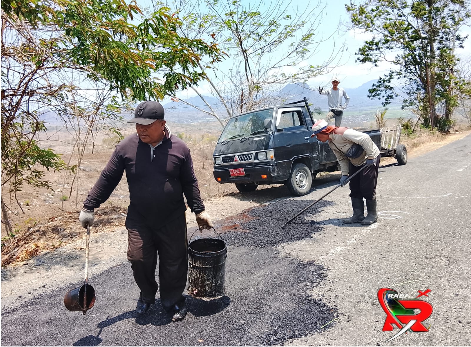 Pebaikan Jalan Desa Sawo Tumpak Mergo Campurdarat Tulungagung