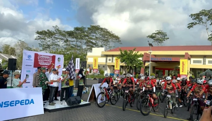 400 Pesepeda dari 11 Provinsi Ramaikan Nggravel Glenmore, Jelajah Rute 100 Km