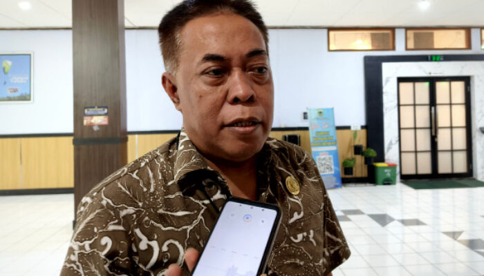 Nama Kadisdik Bondowoso Dicatut dalam Isu Borongan Baja Ringan SDN Banyuputih, Taufan: Saya Tak Pernah Menyuruh!