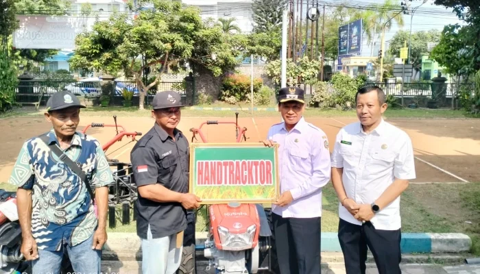 Produksi Padi Meningkat, Pemkab Tulungagung Salurkan Bantuan Alat dan Mesin Pertanian